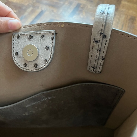 Banana Republic Cow-Leather Expandable Tote Bag - Picture 12 of 16